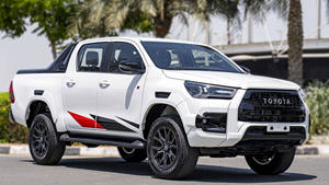 <span class=keywords><strong>TOYOTA</strong></span> HILUX DC GR SPORT 2.8D <span class=keywords><strong>PICK</strong></span> <span class=keywords><strong>UP</strong></span> 4X4 MY2023 Usada en Excelentes Condiciones, Lista para Usar - Product Image 2