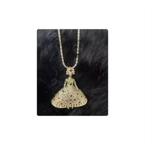 Pendientes de diamantes geométricos de oro de 18 quilates a la moda para mujer con forma de alas, pendientes de diamantes a granel, fabricante de joyería de moda - Product Image 3