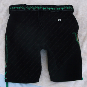 Short pantalon personnalisé pour hommes en cuir suédé bavarois vieilli solide Broderie Design traditionnel Anti-rides respirant Caractéristiques - Product Image 5