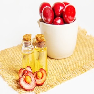 Aceite de almendra de cereza esencial natural 100% Grado farmacéutico disponible en envases a granel 25kgs y 180kgs - Product Image 2