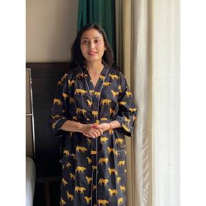 Robe Kimono Légère en Coton Imprimé Tigre pour l'Été, Peignoir Familial Taille Unique, Vêtement d'Intérieur, Imprimé Léopard Tissé pour Demoiselle d'Honneur - Product Image 1