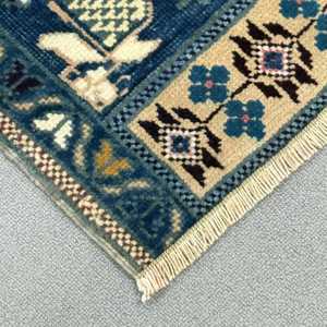 Alfombra Turca Vintage de 1.9x3.4 pies, Alfombra Pequeña Azul de Lana Marroquí - Product Image 4