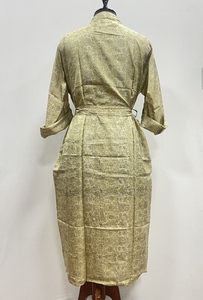 ชุดคลุมกิโมโนผ้าไหมทำมือสไตล์โบฮีเมียนสำหรับผู้หญิง แบรนด์อินเดีย แขนยาว มีโลโก้ด้านหน้า เหมาะสำหรับใส่พักผ่อนในฤดูร้อน หรือเป็นชุดคลุมสำหรับงานแต่งงาน - Product Image 6