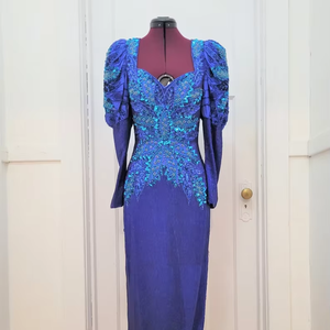 Robe de soirée formelle mi-longue perlée à sequins en mousseline de soie florale gaine ajustée manches longues taille naturelle taille libre soie lavable - Product Image 1