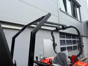 Tractor Kubota L1-452 S (L1452) usado, de 45 hp, con tracción en las cuatro ruedas, incluye cargador frontal con articulación paralela. - Product Image 3