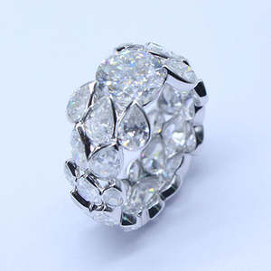 Boucles d'oreilles créoles en diamant de culture, design pavé, or 14K 18K, bijoux fins, vente en gros, fabricant OEM personnalisé - Product Image 6