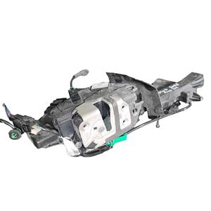 Serrure avant droite FORD Focus Berline 5ème Série (11>14) - Product Image 1