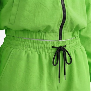 Ensemble de survêtement de sport pour femmes, coupe-vent 2 pièces, couleur personnalisée, 100% nylon, meilleure qualité, ensemble de survêtement de sport, tenue de jogging - Product Image 5
