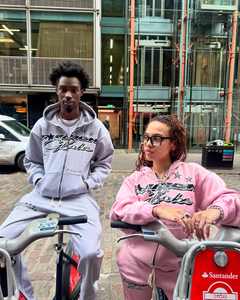 Logo d'impression bouffante graphique personnalisé Fitness Sports Street Wear Jogging Hoodies et pantalons de survêtement hommes cordon survêtement ensemble hommes - Product Image 2