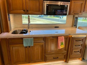 Autocaravana Tiffin A-L-L-E-G-R-O BUS 40IP 605HP del año 2020, lista para la venta y entrega a nivel mundial. - Product Image 4