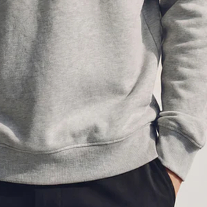 เสื้อสเวตเชิ้ตลำลองสำหรับการสั่งซื้อขายส่งจำนวนมาก พร้อมบริการออกแบบโลโก้ตามสั่ง ดีไซน์เสื้อแบบสวมหัว สีสันหลากหลาย แขนยาวสำหรับผู้ชาย เหมาะสำหรับใส่กลางแจ้ง - Product Image 6