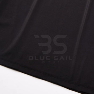 Diseña tus propias mangas lisas de color negro Rash Guard Logotipo personalizado Hombres Rash Guard Hecho en Pakistán - Product Image 6