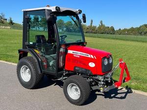 Tracteur Chargeur Massey Ferguson GC2400 4WD 50HP/60HP à Vente Chaude avec Chargeur Frontal Moteur & Pompe Multifonction - Product Image 6