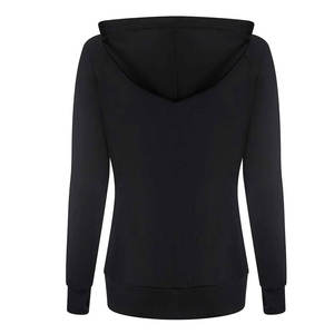 เสื้อแจ็คเก็ตสปอร์ตมีฮู้ดสำหรับผู้หญิง แบรนด์ Women's Club Hub Industries ผลิตจากผ้าฝ้ายฟลีซ 100% ระบายอากาศได้ดีและมีซับใน เหมาะสำหรับใส่เล่นกีฬาในฤดูใบไม้ร่วง แขนยาว - Product Image 2