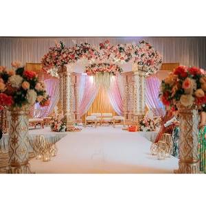 Classy Rajwada Theme Triple Pillars Mandap Fibra blanca de alta calidad Triveni Mandaps Fabricantes Decoración tradicional Grmany - Product Image 1