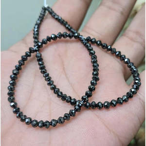 ลูกปัดเพชรดำ 3.8 มม. ทรงเหลี่ยมเพชรพลอย ลูกปัดเพชรดำธรรมชาติสำหรับสร้อยคอแฟชั่น - Product Image 1