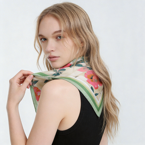 Pañuelo Cuadrado de 70x70cm para Mujer, Estampado Floral, Poliéster, Pañuelo Ligero para el Cabello, Pañuelo para la Cabeza, Pañuelo para el Cuello, Logotipo Personalizado, Regalo - Product Image 1