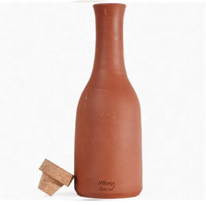 Bouteille d'argile distinctive avec apparence en couches Bouteille d'eau en terre cuite avec couches d'argile rouge et naturelle et conception de feuille gravée - Product Image 6