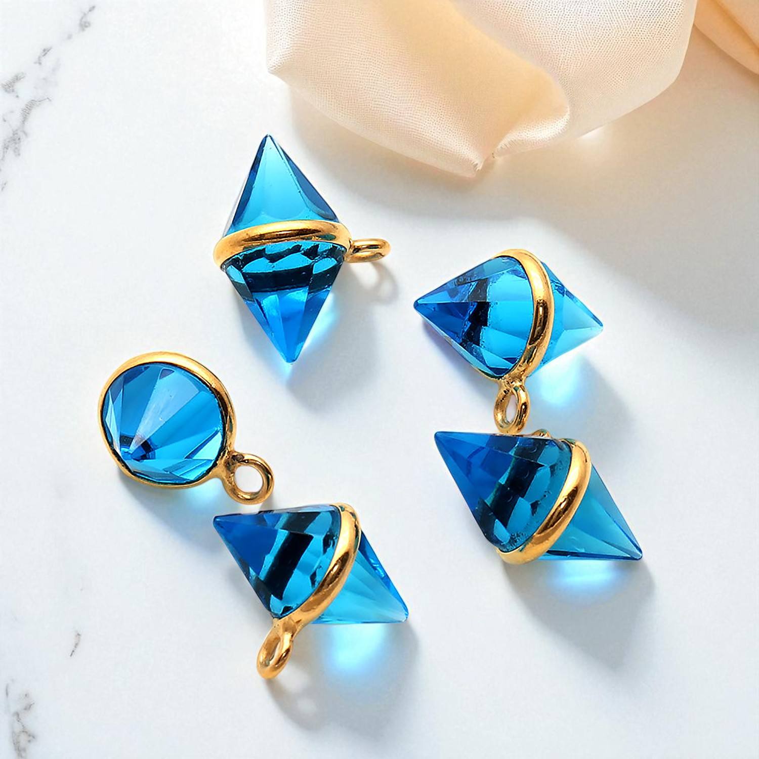 บุษราคัมสีฟ้า