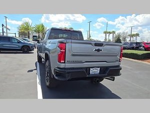 Nuevo Chevrolet SILVERADO 2500 4WD LTZ SUV 2026 Gasolina/Gasóleo Euro VI, 6 Asientos, Asientos de Cuero, Automático, Volante a la Izquierda, Llantas de Aleación de Aluminio R20 - Product Image 4