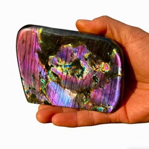 Labradorite Naturale Viola Brillante, Forma Libera, Cristallo di Labradorite Nera Luna, Pietra Grande per Scrivania, Collezione e <span class=keywords><strong>Guarigione</strong></span> - Product Image 3