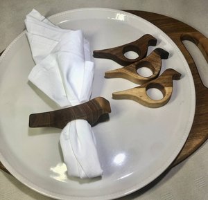 Anneaux de serviette dorés élégants et abordables pour la décoration de restaurant, de maison et de mariage, anneaux de serviette géométriques en bois poli - Product Image 4