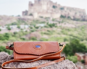 Monedero de cuero genuino hecho a mano con diseño clásico Cartera duradera y elegante para mujer Uso diario Viajes y regalos - Product Image 2