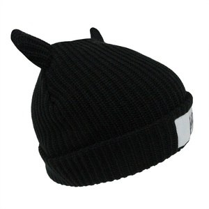 Bonnets Unisexe Brodés Logo Personnalisé Haute Qualité Couvre-chef Hiver Solide Noir Chapeau Côtelé Blanc Diable Tricot Jacquard Bonnet Corne - Product Image 5