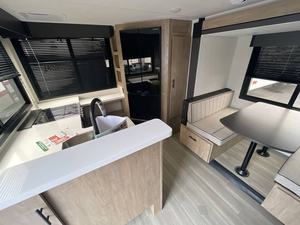 Usagé 2025 F-o-r-e-s-t R-i-v-e-r Campsite U-l-t-r-a 26TH - Product Image 6