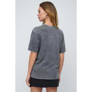 T-shirt basique imprimé slim fit pour femme, 100% coton, crop top, style décontracté, respirant et disponible en tailles XS/XXS - Product Image 4