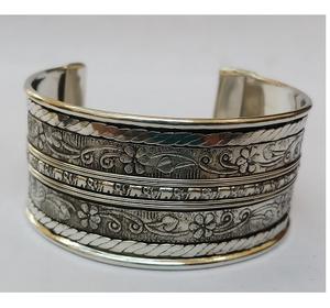 Elegante brazalete de moda magnética de cobre Pulsera de salud moderna - Product Image 1