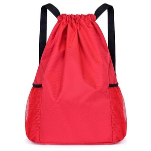 Sac à dos de grande capacité en nylon imperméable avec poche à cordon pour hommes et femmes Nouveau sac de voyage pour le sport fitness - Product Image 4