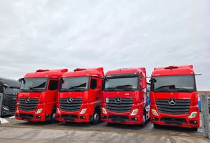 รถบรรทุกหัวลากเมอร์เซเดสเบนซ์ ACTROS 1845 ปี 2020 สภาพใหม่/มือสอง ยูโร 6d เกียร์อัตโนมัติ ระบบขับเคลื่อน 4x2 แบบมาตรฐาน - Product Image 2