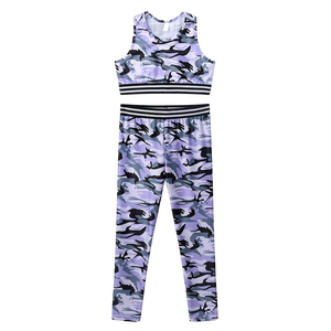 Custom Seamless Yoga Suit Set for Women 2-Piece Gym Wear High Fitness wear OEM Activewear Knitted Fabric Yoga Set For Sale - Product Image 3