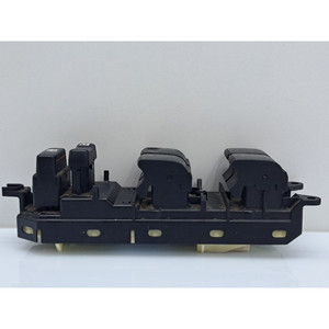 Panneau de commande central des vitres TOYOTA Auris Series (E180) 8404002110 2ZRFXE (12>18) - Product Image 5