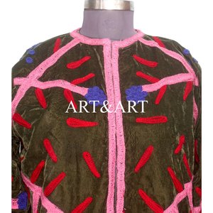 Chaqueta Étnica de Terciopelo Suzani Boho para Mujer, Acolchada, Ecológica, de Algodón, Bordada a Mano, Diseño Vintage, Abrigo para Festivales - Product Image 3