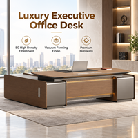 Bureau de direction de luxe avec rangement latéral pour un espace de travail moderne pour les cadres