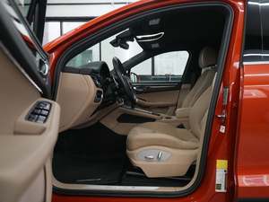 Increíble Porsche Macan S 2022 Usado en Perfectas Condiciones con Poco Kilometraje en Existencia, Ofrecido a una Fantástica Oferta que No Querrás Perder - Product Image 4