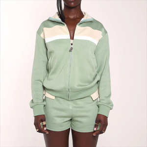 Femmes deux pièces haut court survêtement pantalons de survêtement avec sweat à capuche solide motif Patch décoration tricot Polyester sweats à capuche ensemble short - Product Image 4