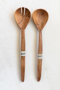 Cuillère Fourchette en bois dernière pièce Serveur à salade Paire Couverts à salade faits à la main Cuillère Fourchette pour ustensiles de cuisine Couverts en bois Vaisselle - Product Image 3