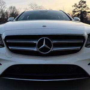 Mercedes-Benz E400 4Matic Wagon 2018 d'occasion en bon état, sans réserve, 21 100 miles, V6 biturbo, transmission intégrale, pack Premium 2, non modifié - Product Image 1