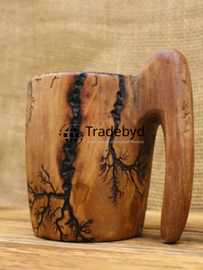 Tasse en bois Artisan pour boissons chaudes et froides Choix de cadeau idéal par Tradebyd avec un design de tasse en bois - Product Image 3