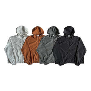 Nuevos conjuntos de moda para hombre, conjunto de pantalones cortos de nailon, conjunto hecho a medida para hombre, conjunto corto cortavientos de dos piezas de poliéster con cremallera para hombre - Product Image 1
