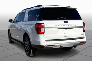 Pre-Owned 2024 Forrd Expedition MAX XLT 4WD 4 Door SUV -with Low Mileage - Product Image 4