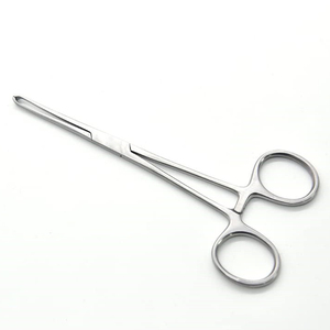 Pinces à mouchoirs manuelles en acier inoxydable les plus vendues Allis Instruments chirurgicaux avec mécanisme de verrouillage à cliquet 5x6 dents - Product Image 2