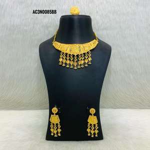 Conjunto de Collar Choker Chapado en Oro con Forma de Flor, Última Moda, para Bodas y Fiestas - Collar con Dijes para Mujer - Product Image 1