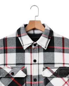 Chemise-veste surdimensionnée à carreaux noirs, blancs et rouges pour homme, manches longues, boutonnée, chaude, idéale pour l'hiver - Product Image 3