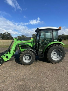 รถแทรกเตอร์ Deutz-Fahr 4065E ราคาถูก พร้อมที่ตักดินสำหรับขาย 65 แรงม้า ขับเคลื่อน 4 ล้อ ผู้จัดจำหน่ายรถแทรกเตอร์สำหรับฟาร์ม พร้อมจัดส่ง - Product Image 3