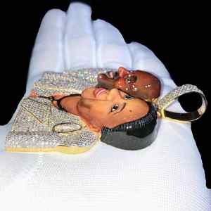 Colgante personalizado de moissanita con cara 3D, colgante de diamante esmaltado en plata de ley 925, joyería única de Hip Hop, regalo personalizado Popular - Product Image 3