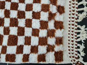 Tapis en laine Beni Ourain marron fait à la main tapis marocain à carreaux de conception personnalisée pour la maison décor de noël tapis de noël en laine marron - Product Image 5